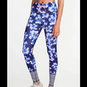 Old Navy Active Go-Dry Fitted Women's XL Workout Athletic Pants Blue Floral